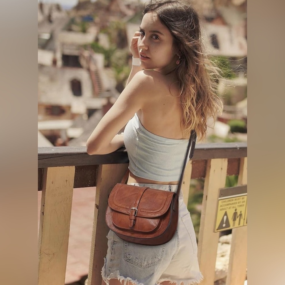 Vintage leather crossbody - Picture 2 of 2